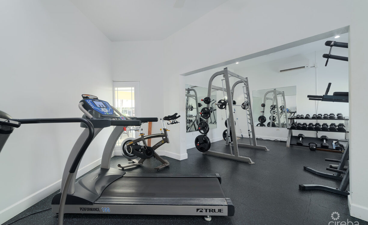 SPACIOUS 3 BED + DEN TOWNHOME AT L'AMBIENCE