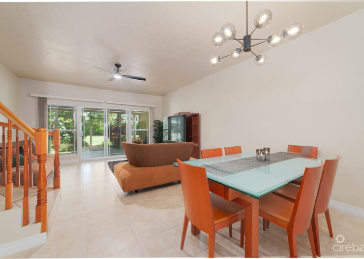 SPACIOUS 3 BED + DEN TOWNHOME AT L'AMBIENCE