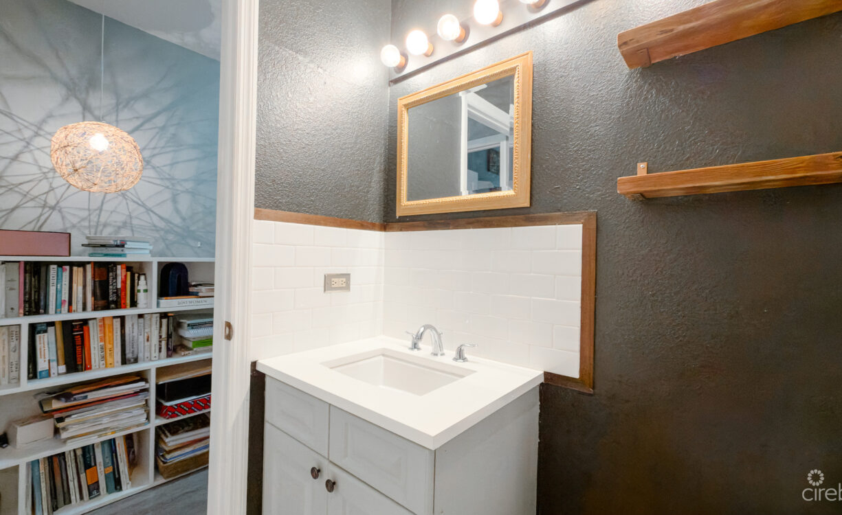 GOLDEN SPRINGS END TOWNHOME