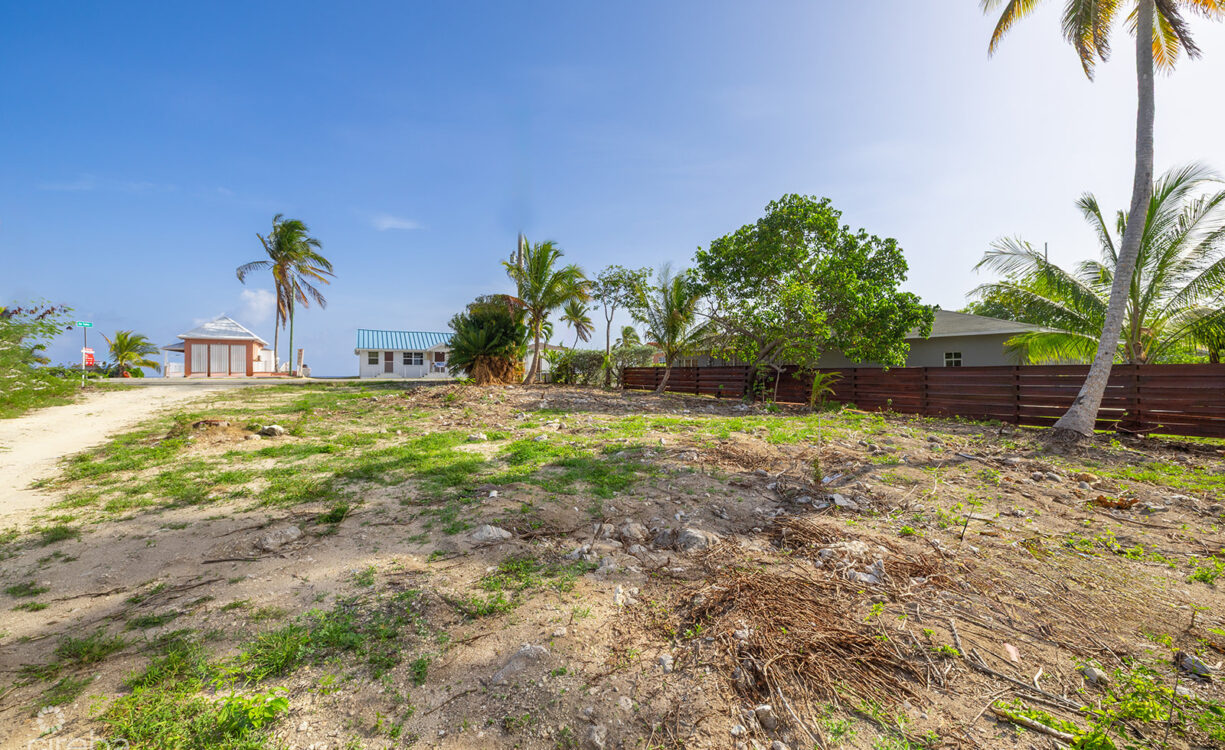 PRIME OCEANVIEW DUPLEX LOT, BREAKERS