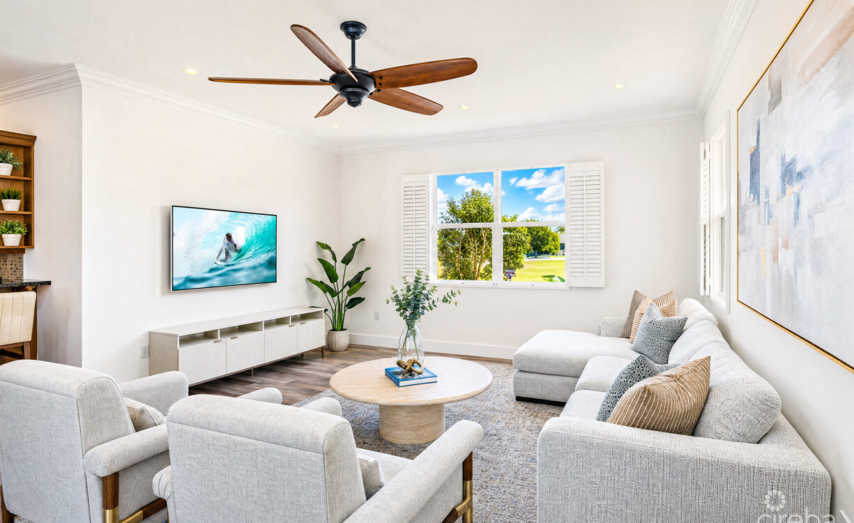 THE SHORES FAMILY HOME  WITH SWIMMING POOL