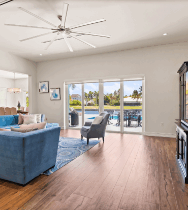 CRYSTAL HARBOUR WATERFRONT HOME