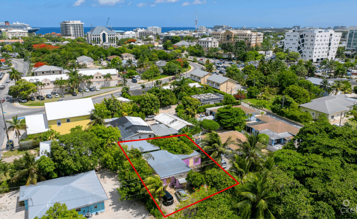 FOUR-PLEX / NEIGHBOURHOOD COMMERCIAL ZONING LAND