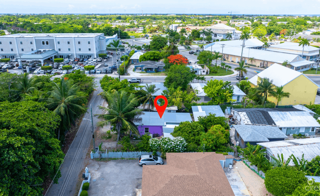 FOUR-PLEX / NEIGHBOURHOOD COMMERCIAL ZONING LAND