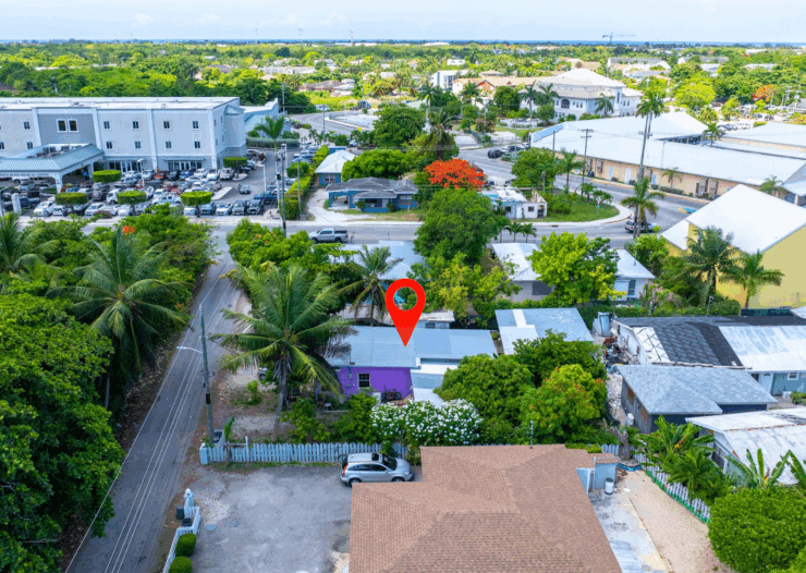 FOUR-PLEX / NEIGHBOURHOOD COMMERCIAL ZONING LAND