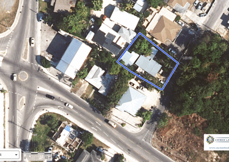 FOUR-PLEX / NEIGHBOURHOOD COMMERCIAL ZONING LAND
