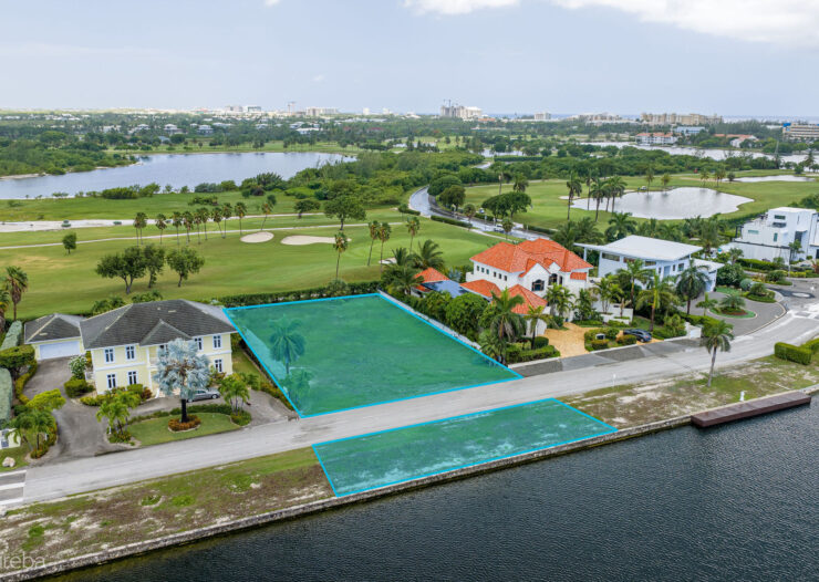 GORGEOUS CRYSTAL HARBOUR LOT