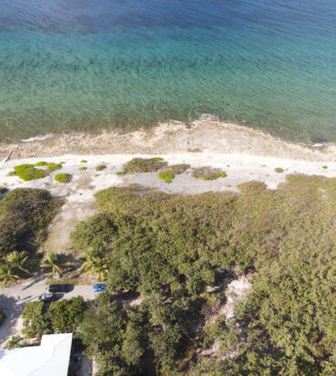 CAYMAN BRAC NORTHSIDE BEACH FRONT LAND