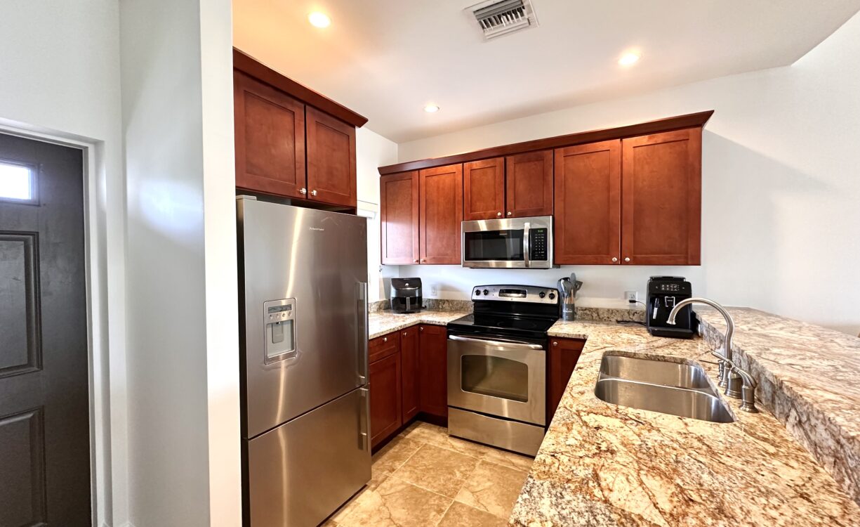 HARBOUR POINT 10, OCEANFRONT CONDO