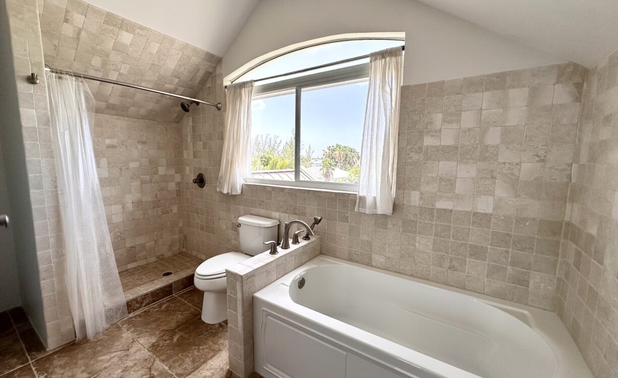 HARBOUR POINT 10, OCEANFRONT CONDO
