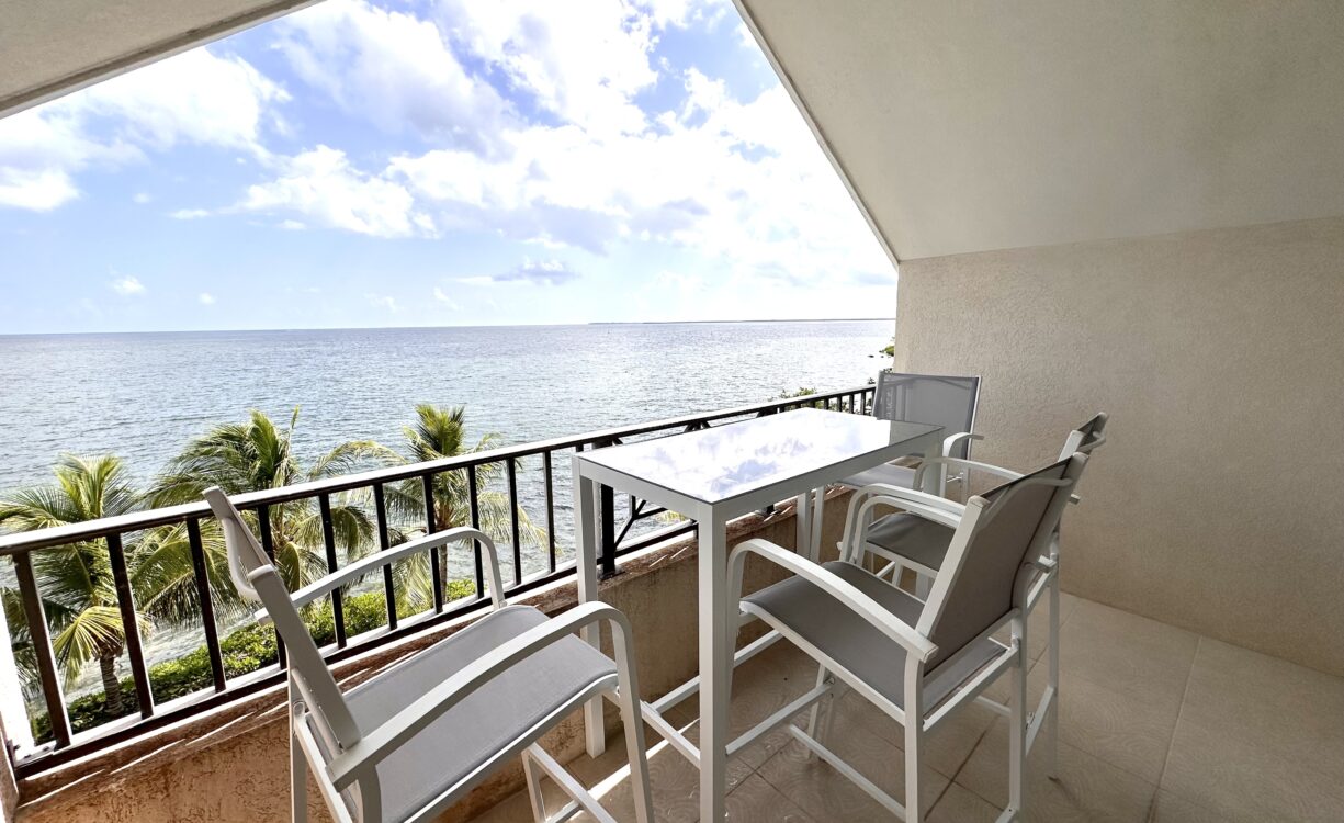 HARBOUR POINT 10, OCEANFRONT CONDO