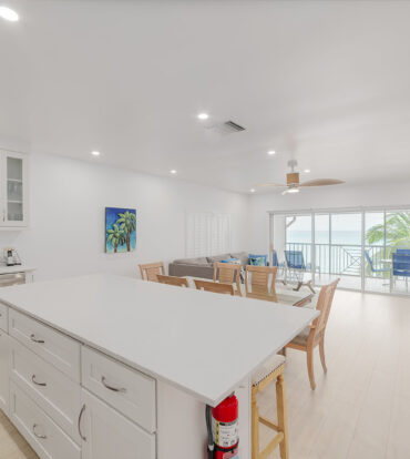 RENOVATED PENTHOUSE DISCOVERY POINT CLUB