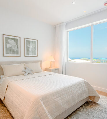 ONE GT - FURNISHED 2 BED WITH DEN