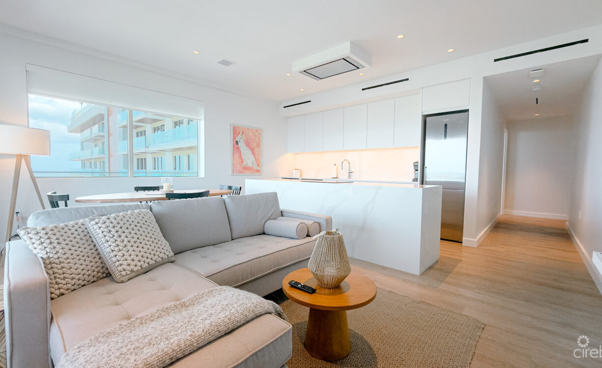ONE GT - FURNISHED 2 BED WITH DEN