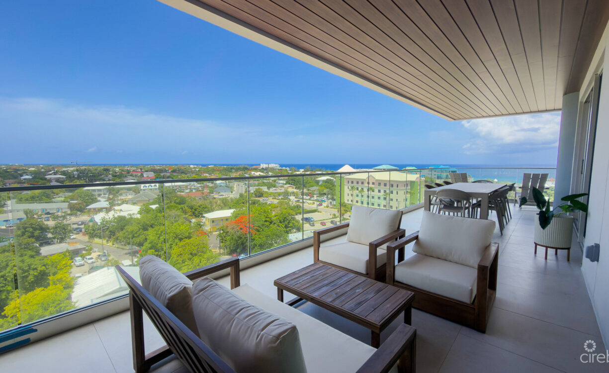 ONE GT - FURNISHED 2 BED WITH DEN
