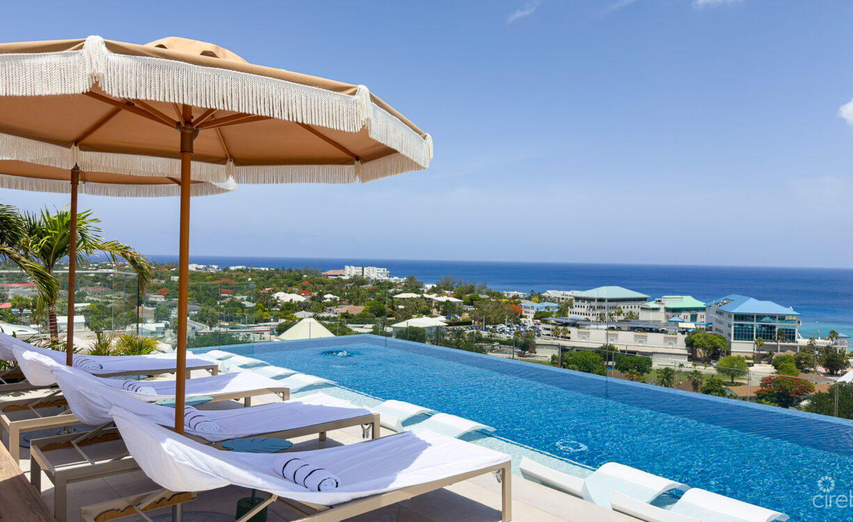 ONE GT - FURNISHED 2 BED WITH DEN