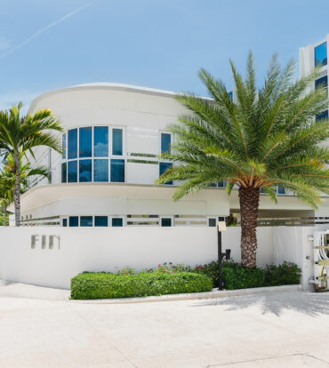THREE-LEVEL OCEANFRONT FIN PENTHOUSE  #30 PLUS 2 GARAGES