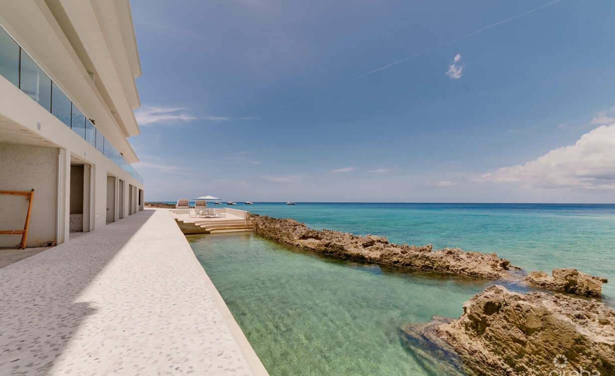 THREE-LEVEL OCEANFRONT FIN PENTHOUSE  #30 PLUS 2 GARAGES