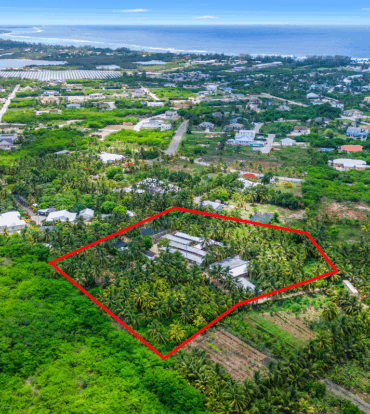 3.235-ACRE DEVELOPMENT PARCEL WITH OPERATIONAL FARM