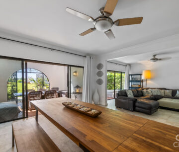 LIME TREE BAY UNIQUE 4 BED, 3.5 BATH WITH WATER VIEWS