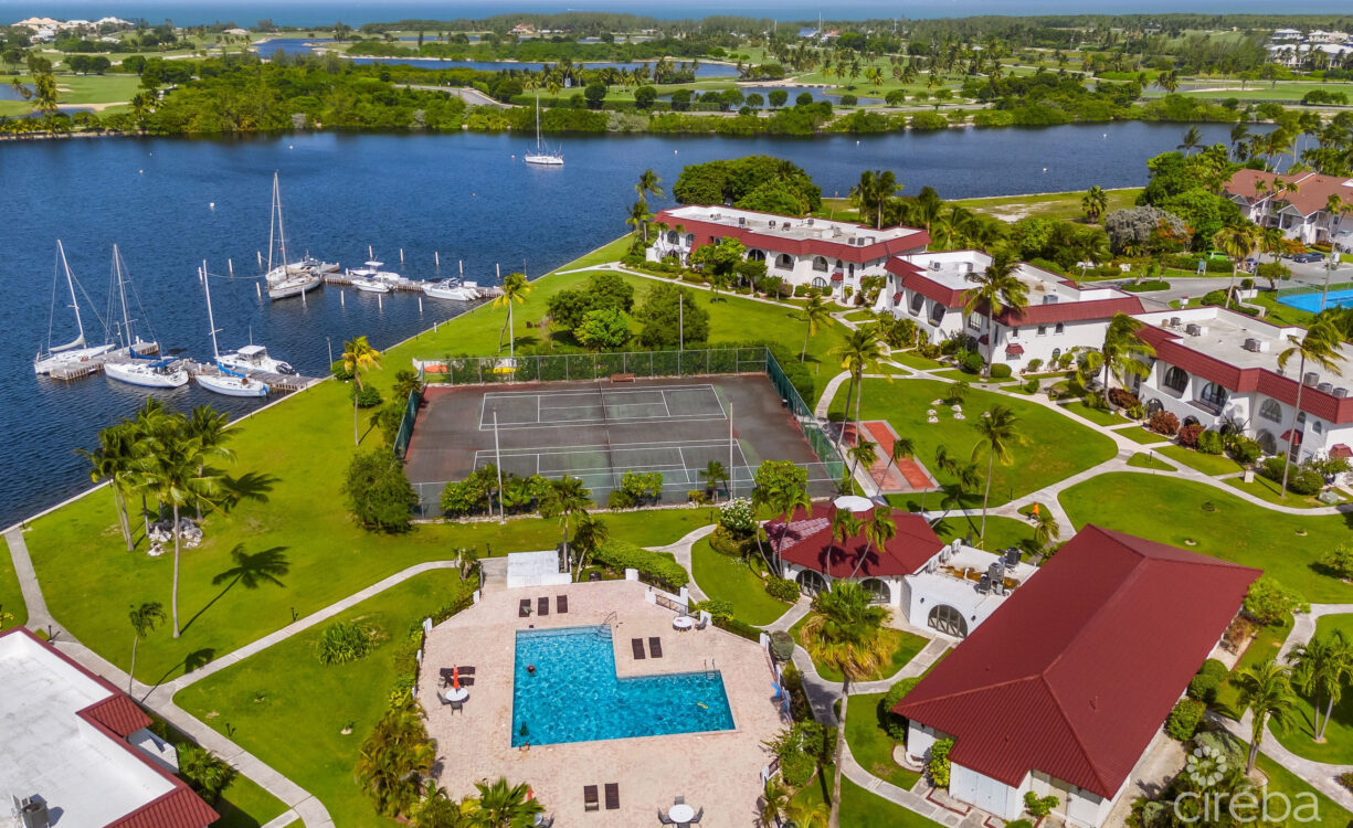 LIME TREE BAY UNIQUE 4 BED, 3.5 BATH WITH WATER VIEWS