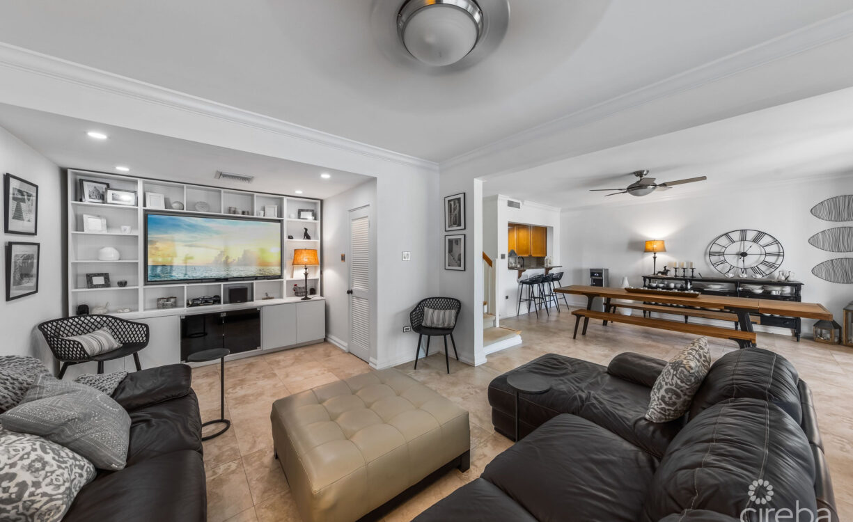 LIME TREE BAY UNIQUE 4 BED, 3.5 BATH WITH WATER VIEWS
