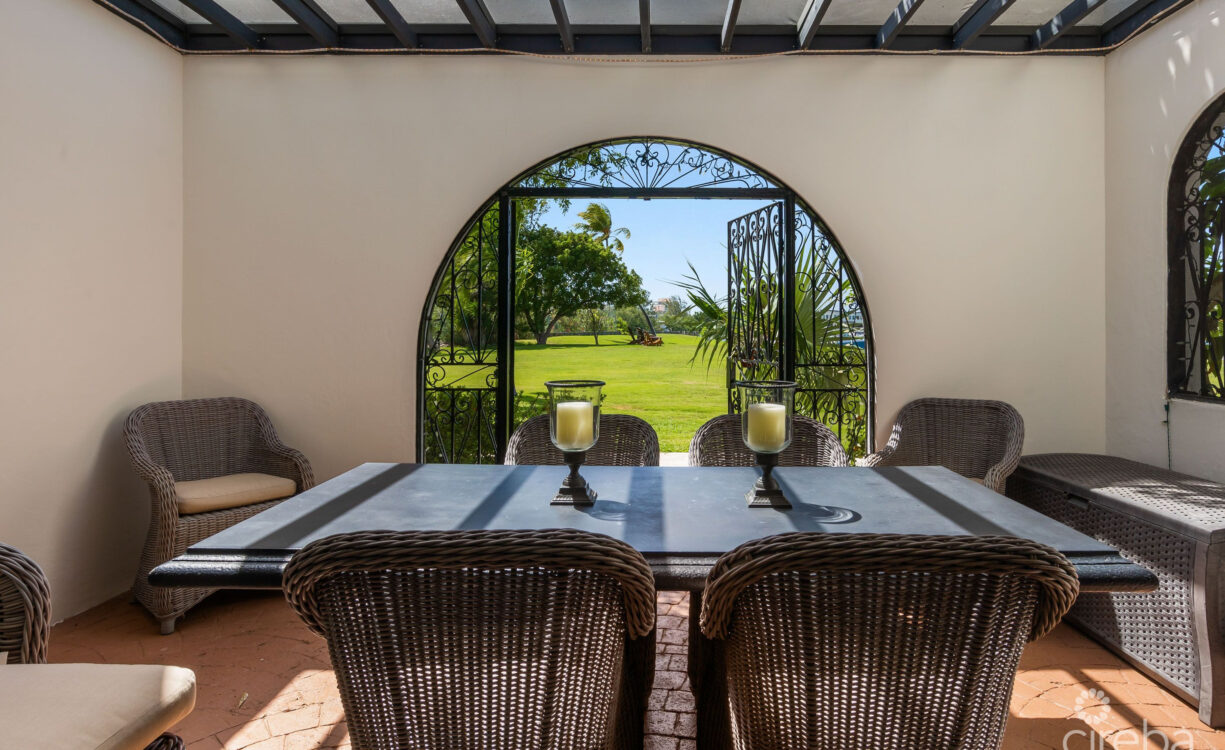 LIME TREE BAY UNIQUE 4 BED, 3.5 BATH WITH WATER VIEWS