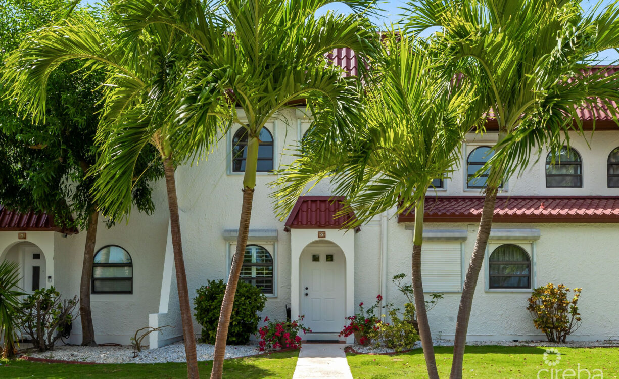 LIME TREE BAY UNIQUE 4 BED, 3.5 BATH WITH WATER VIEWS
