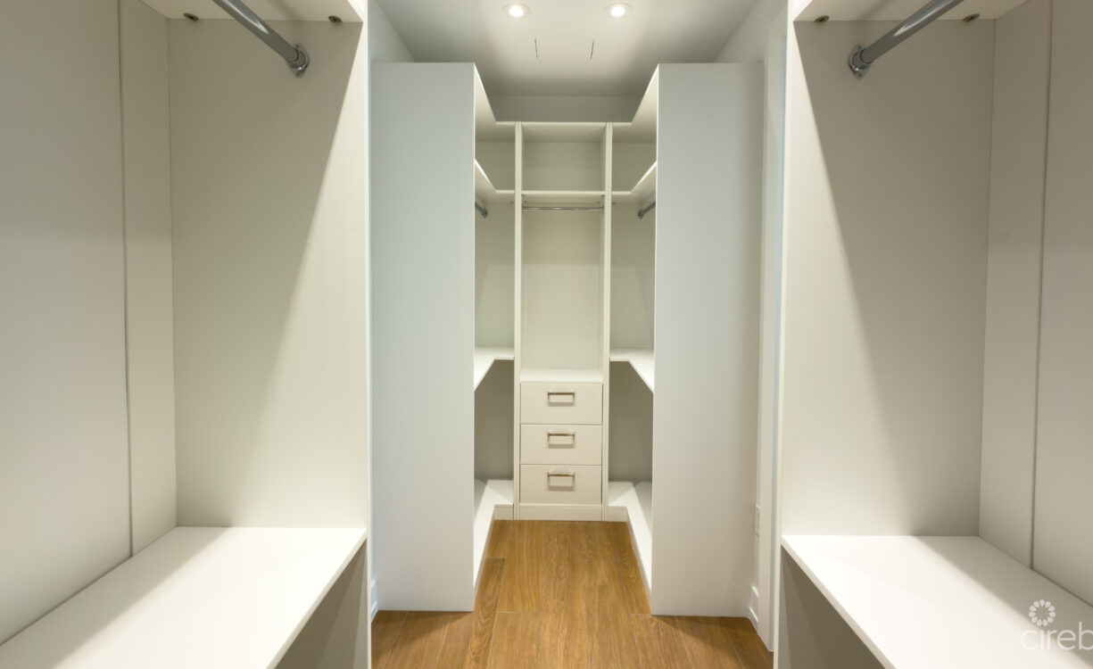 OLEA - 2 BED CORNER CONDO