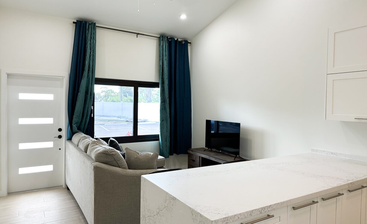 GATEWAY WEST, GEORGE TOWN CONDO