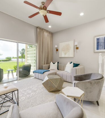 SNUG HARBOUR VILLAS #2 - OCEANFRONT TOWNHOME