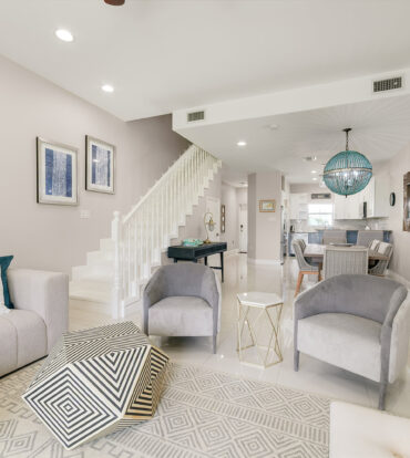 SNUG HARBOUR VILLAS #2 - OCEANFRONT TOWNHOME