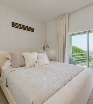 SNUG HARBOUR VILLAS #2 - OCEANFRONT TOWNHOME
