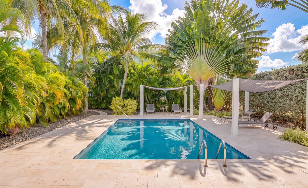 SNUG HARBOUR VILLAS #2 - OCEANFRONT TOWNHOME