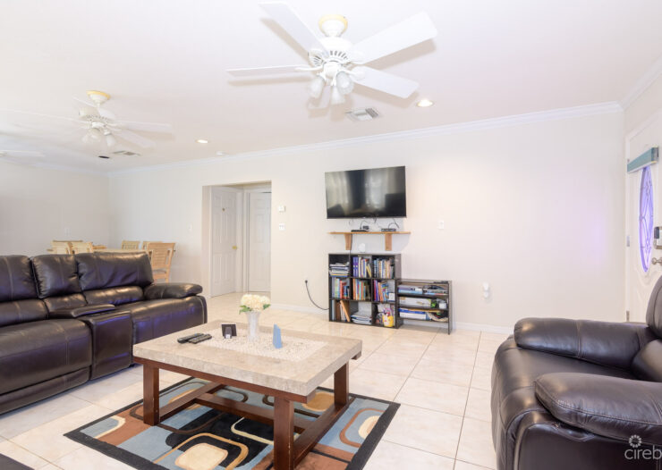 CAYMAN BRAC PIONEER LANE HOUSE AND COTTAGE