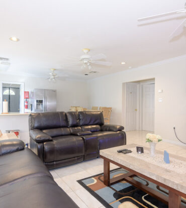 CAYMAN BRAC PIONEER LANE HOUSE AND COTTAGE