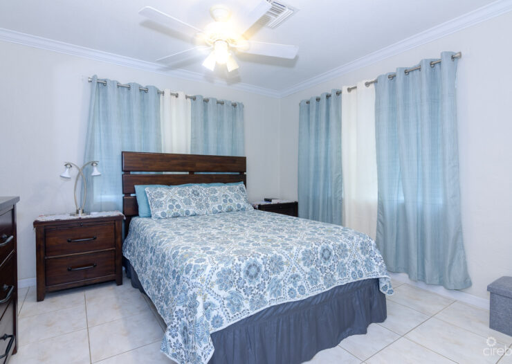CAYMAN BRAC PIONEER LANE HOUSE AND COTTAGE