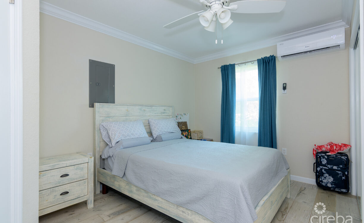 CAYMAN BRAC PIONEER LANE HOUSE AND COTTAGE