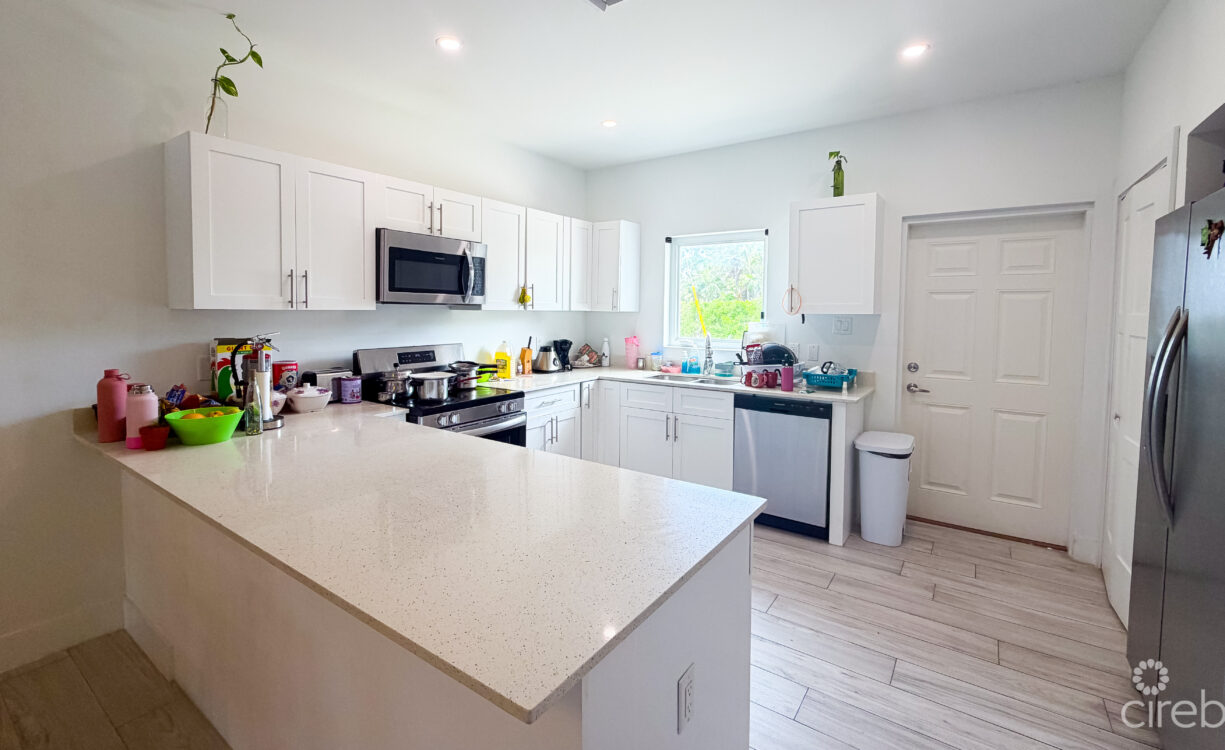 OCEAN VISTA 2 BED TOWNHOUSE