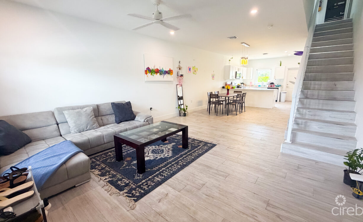 OCEAN VISTA 2 BED TOWNHOUSE