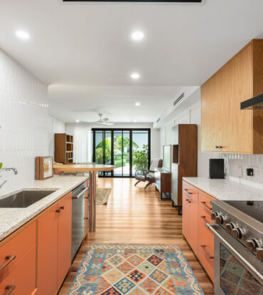 VILLA PAPPAGALLOS 4, WEST BAY RENOVATED CONDO