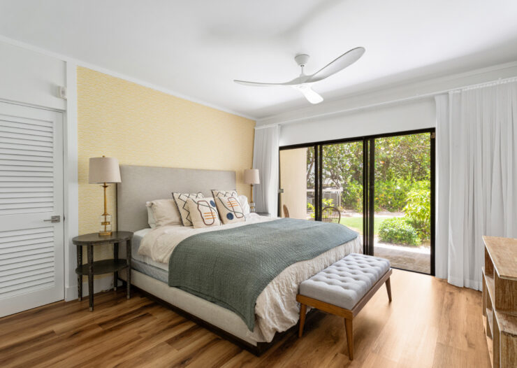 VILLA PAPPAGALLOS 4, WEST BAY RENOVATED CONDO