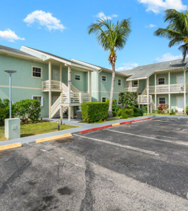 ASPIRATION DRIVE 2 BED, 2 BATH GROUND FLOOR APT