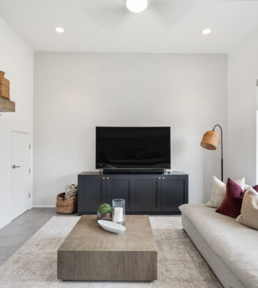 VELA 32, SOUTH SOUND TOWNHOME