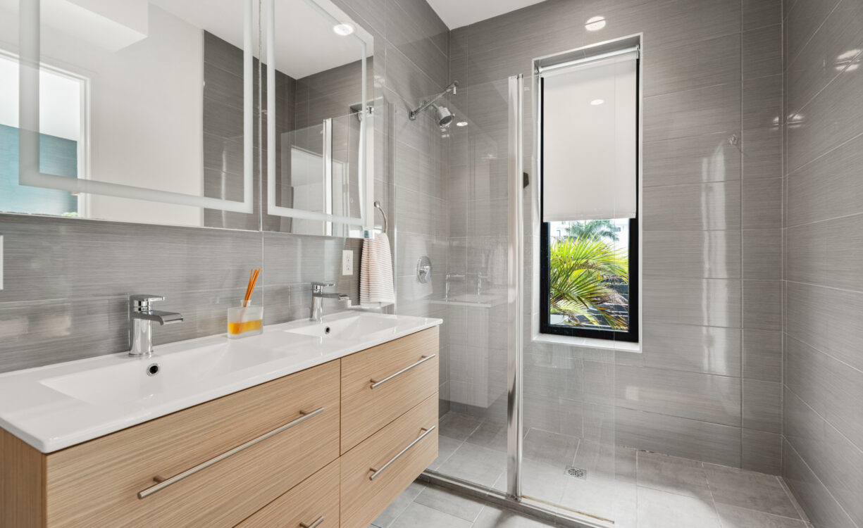 VELA 32, SOUTH SOUND TOWNHOME