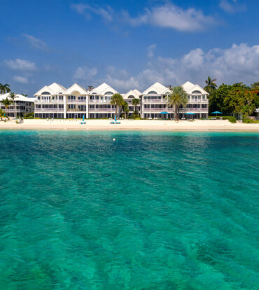 THE SOVEREIGN #12 PENTHOUSE ON SEVEN MILE BEACH