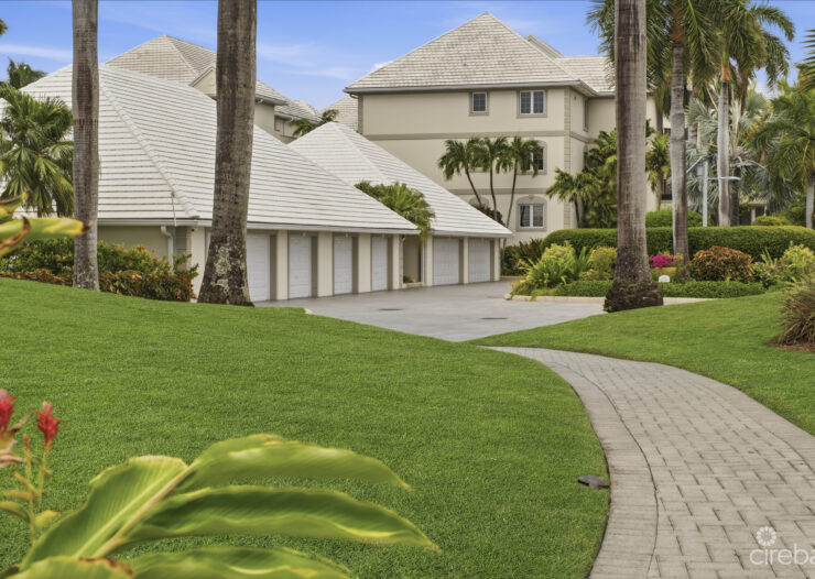 THE SOVEREIGN #12 PENTHOUSE ON SEVEN MILE BEACH