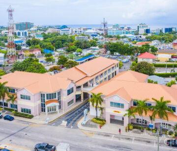 CROWN SQUARE | 16 UNIT COMMERCIAL INVESTMENT OPPORTUNITY