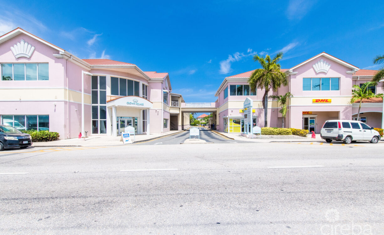 CROWN SQUARE | 16 UNIT COMMERCIAL INVESTMENT OPPORTUNITY