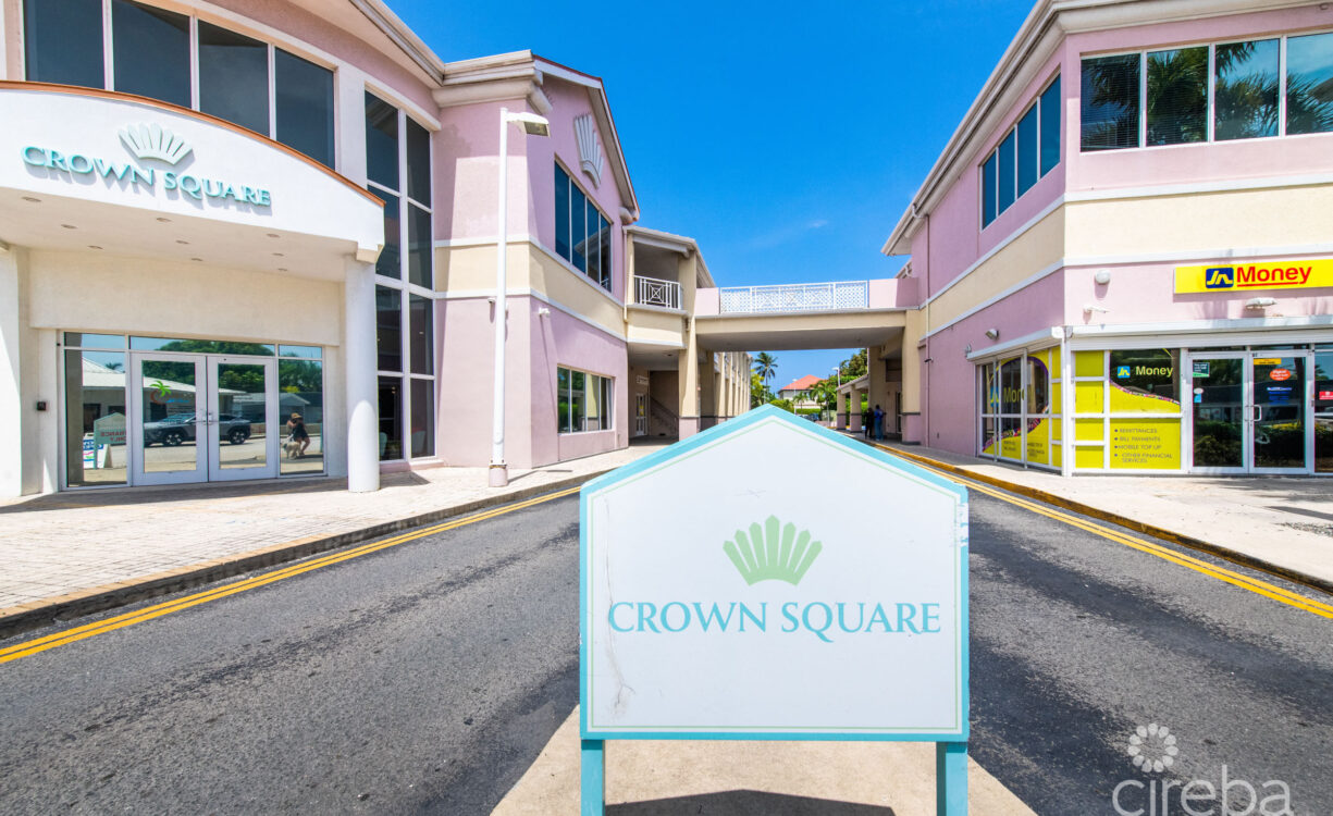 CROWN SQUARE | 16 UNIT COMMERCIAL INVESTMENT OPPORTUNITY